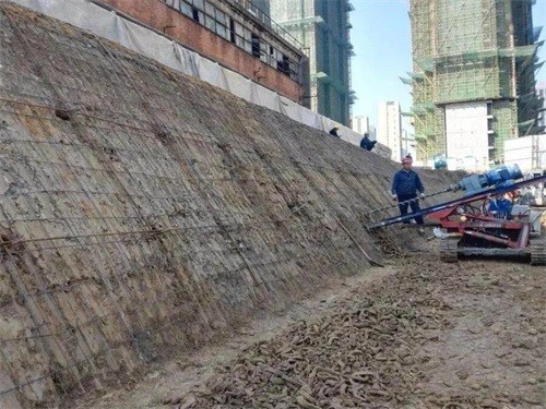 阿瓦提建筑边坡支护