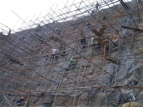 阿瓦提公路桩基检测